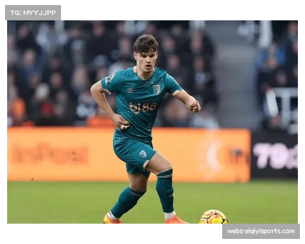 阿斯顿维拉1-0小胜伯恩茅斯，沃特金斯打入全场唯一射正，助球队守住前四